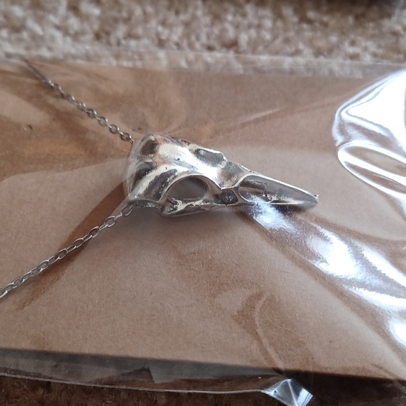 Skull necklace - Picture 2 of 2